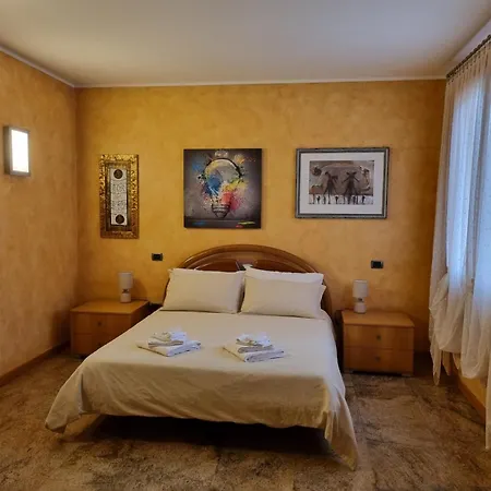 Consuelo House Apartment